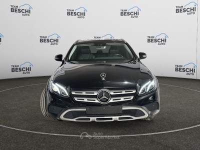 Mercedes-Benz Classe E E220d 4MATIC Auto All-Terrain  AMG Line Nero usata Lonato del Garda