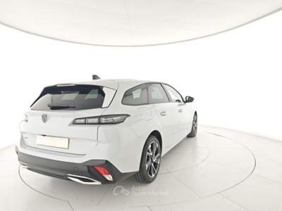 Peugeot 308 BlueHDi 130 S&S SW Allure Verde usata Capua