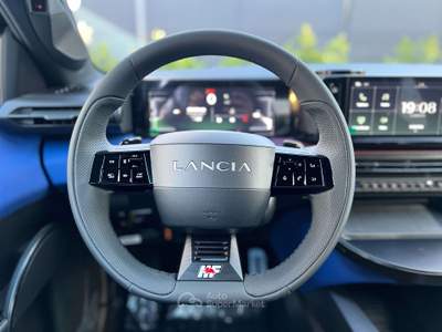 Lancia Ypsilon HF 1.2 mhev 110 CV EDCT AUTOMATICA NUOVA DA IMMATRICOLARE ITALIANA PROMOZIONE FINANZIAMENTO Nero usata Pomigliano d'Arco