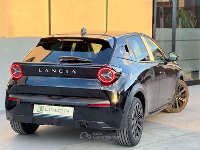 Lancia Ypsilon HF 1.2 mhev 110 CV EDCT AUTOMATICA NUOVA DA IMMATRICOLARE ITALIANA PROMOZIONE FINANZIAMENTO Nero usata Pomigliano d'Arco
