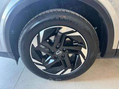 Nissan Qashqai MHEV 158 CV Xtronic N-Connecta Grigio usata Spoltore