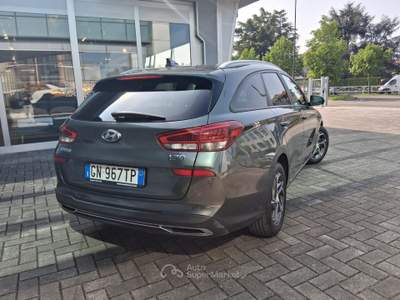 Hyundai i30 1.0 t-gdi 48V Car Play / AndroidAuto  Fari LED Grigio usata Treviglio