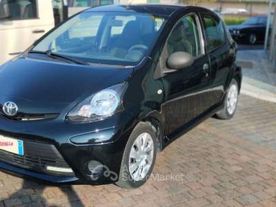 Toyota Aygo 1.0 12V VVT-i 5 porte Active Connect Nero usata Eraclea