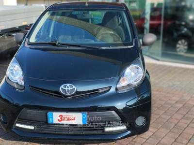 Toyota Aygo 1.0 12V VVT-i 5 porte Active Connect Nero usata Eraclea