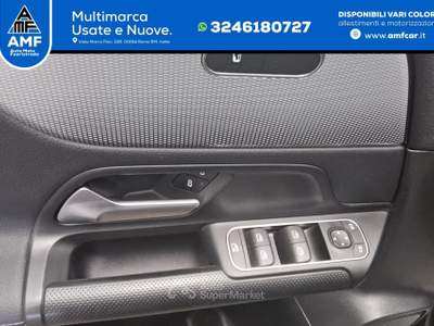 Mercedes-Benz GLA Style Navi LED MBUX RFK T-Leather Sport Grigio usata Roma
