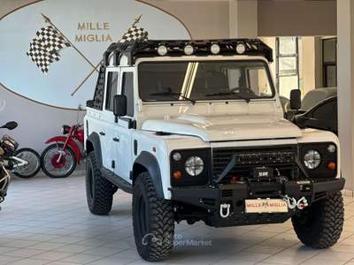 Land Rover Defender 110 2.4 td Crew Cab Bianco usata Mornago