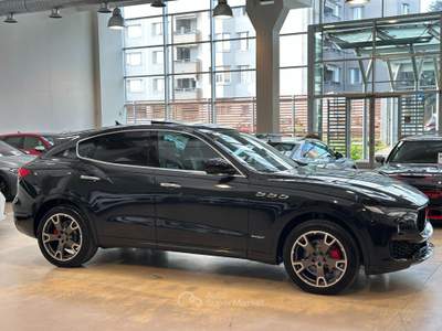 Maserati Levante 3.0 V6 Gransport 250cv - Tetto - Carplay - IVA Rosso usata Paderno Dugnano
