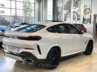 BMW X6 xdrive40d mhev 48V Msport - 22" - Tetto -Carplay Rosso usata Paderno Dugnano