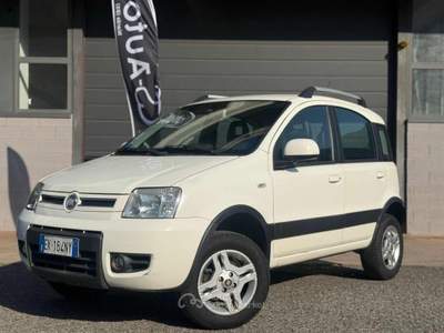 Fiat Panda 1.3 MJT DPF 4X4 “ carrozzeria grandinata “ Bianco usata Niardo
