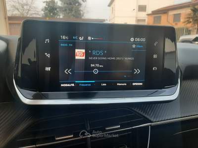 Peugeot 208 1.2T 101cv 5p Active Pack Nero usata Castelnovo di Sotto