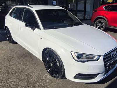 Audi A3 A3 III 2013 Sportback Sportback 1.6 tdi Ambition s-tronic Bianco usata Massa