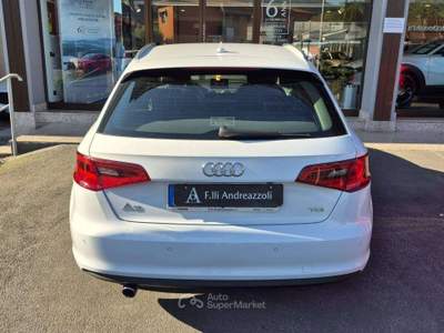 Audi A3 A3 III 2013 Sportback Sportback 1.6 tdi Ambition s-tronic Bianco usata Massa