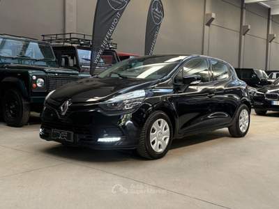 Renault Clio 1.2 75CV 5 porte Life Nero usata Bologna