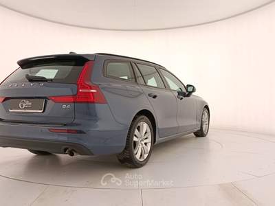 Volvo V60 V60 2.0 b4 momentum business auto Blu/Azzurro usata Rivoli