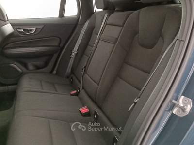 Volvo V60 V60 2.0 b4 momentum business auto Blu/Azzurro usata Rivoli