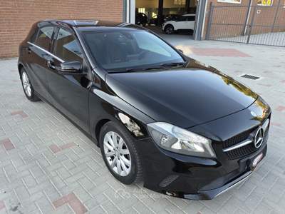 Mercedes-Benz Classe A A 180 Executive 122cv Nero usata Robassomero