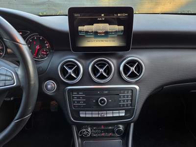 Mercedes-Benz Classe A A 180 Executive 122cv Nero usata Robassomero
