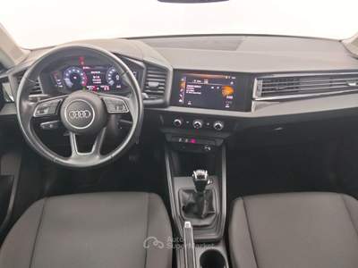 Audi A1 SPB 25 TFSI Identity Black Bianco usata Lurate Caccivio