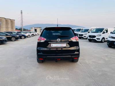 Nissan X-Trail 4WD 7 Posti Tetto Panoramico! Gancio di Traino Nero usata Concesio