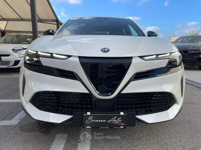 Alfa Romeo Junior 1.2 ibrida Speciale 136cv edct6 *cam*sensor Bianco usata Aprilia