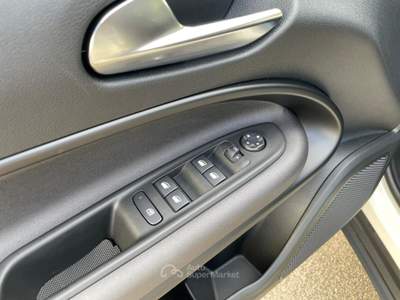 Alfa Romeo Junior 1.2 ibrida Speciale 136cv edct6 *cam*sensor Bianco usata Aprilia