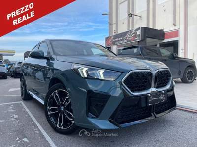 BMW X2 sDrive 18d Msport M SPORT M-SPORT *PANO* Oro usata Aprilia
