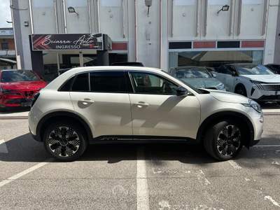 Fiat 600 Hybrid 110 CV DCT MHEV La Prima Bianco usata Aprilia