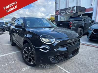 Fiat 600 Hybrid 110 CV DCT MHEV La Prima Nero usata Aprilia