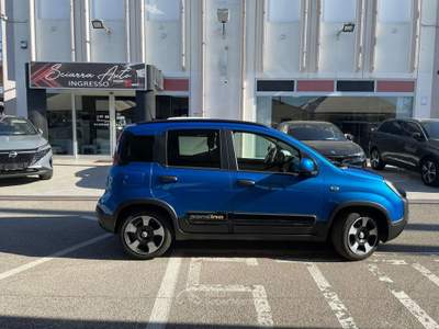Fiat Panda Pandina CROSS 1.0 FireFly S&amp;S Hybrid 70CV Blu/Azzurro usata Aprilia