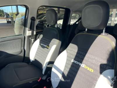 Fiat Panda Pandina CROSS 1.0 FireFly S&S Hybrid 70CV Nero usata Aprilia