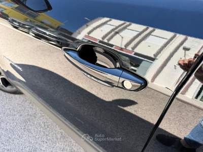 Jeep Avenger 110 CV MHEV Summit *tetto apribile* JBL Sound* Nero usata Aprilia