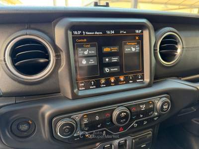 Jeep Wrangler II Sahara Grigio usata Aprilia