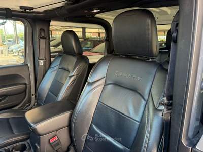 Jeep Wrangler II Sahara Grigio usata Aprilia