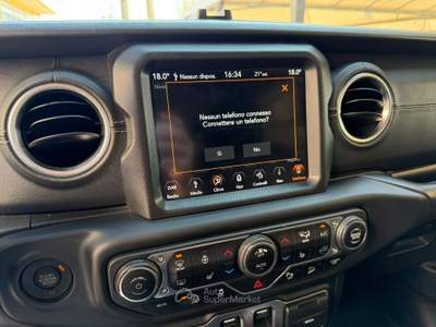 Jeep Wrangler II Sahara Grigio usata Aprilia