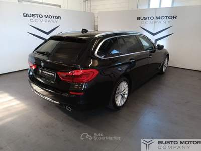 BMW Serie 5 520d 520d Touring Luxury auto PROMO VALIDA CON FINANZIA Nero usata Olgiate Olona