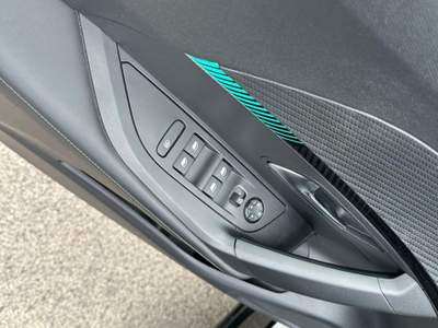 Peugeot 2008 S&S EAT8 Allure Nero usata Aprilia
