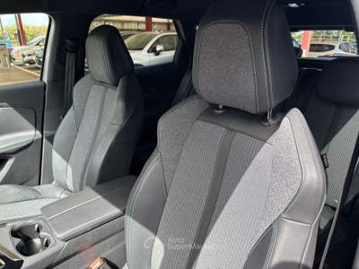 Peugeot 3008 S&amp;S EAT8 Allure Argento usata Aprilia