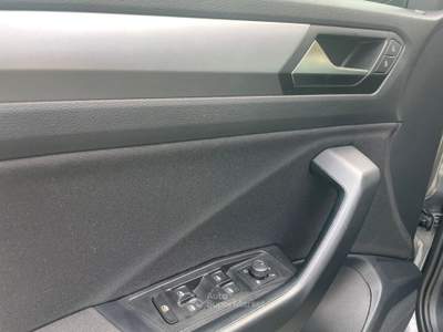 Volkswagen T-Roc SCR Edition Plus STYLE Grigio usata Aprilia
