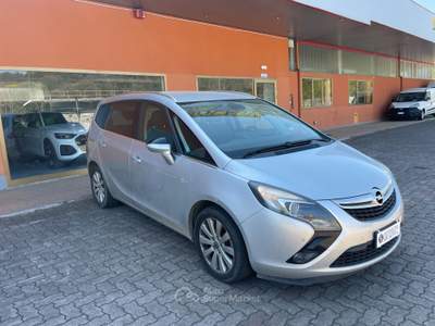 Opel Zafira Tourer 2.0 CDTi 165CV aut. Cosmo 7 Posti Argento usata Gozzano