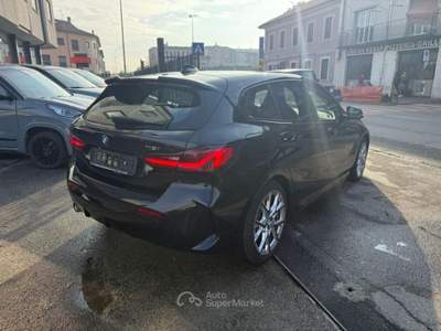 BMW Serie 1 118i i 5p. Colorvision Edition Msport Nero usata VAREDO