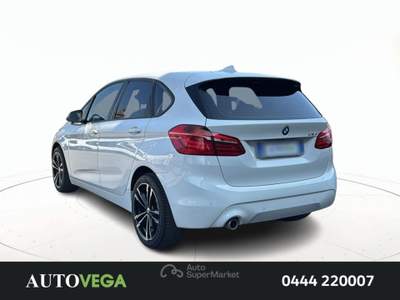 BMW Serie 2 218i 218i active tourer business 140cv auto usata Vicenza