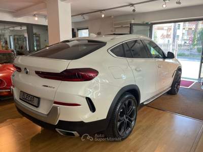 BMW X6 xDrive30d 48V xLine FULL KM 38000 Bianco usata Roma