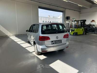 Volkswagen Touran 1.6 TDI DSG COMFORTLINE 7 POSTI Argento usata Megliadino San Vitale
