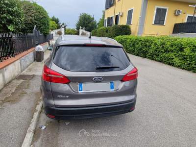 Ford Focus Focus III 2015 SW 1.6 Titanium Gpl 120cv Grigio usata San Giuseppe Vesuviano
