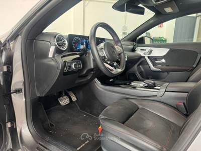 Mercedes-Benz CLA d Automatic 116CV AMG Line Grigio usata Spilimbergo