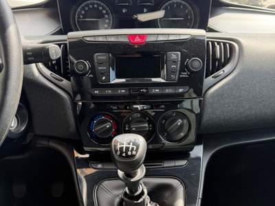 Lancia Ypsilon ottime condizioni interne ed esterne un anno di garanzia Bianco usata Pergine Valsugana