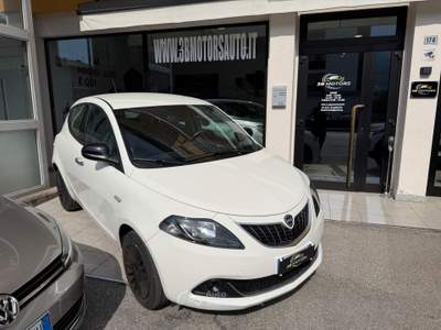 Lancia Ypsilon ottime condizioni interne ed esterne un anno di garanzia Bianco usata Pergine Valsugana