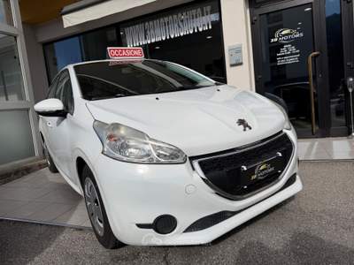 Peugeot 208 buone condizioni tenuta sempre in garage Bianco usata Pergine Valsugana