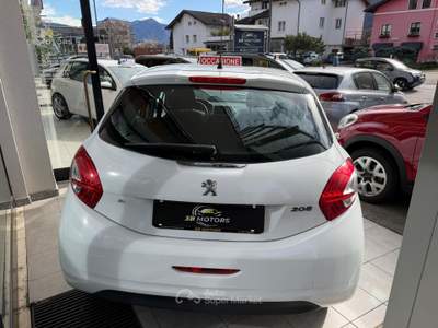 Peugeot 208 buone condizioni tenuta sempre in garage Bianco usata Pergine Valsugana