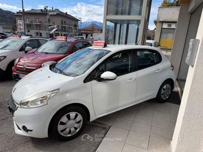 Peugeot 208 buone condizioni tenuta sempre in garage Bianco usata Pergine Valsugana